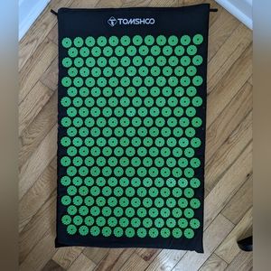 Tomshoo mat (Shakti acupressure mat)